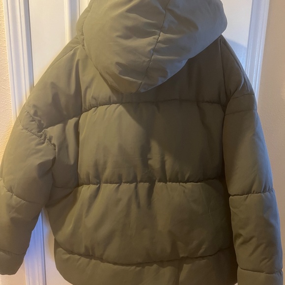 H&M Puffer Jacket - Picture 2 of 5